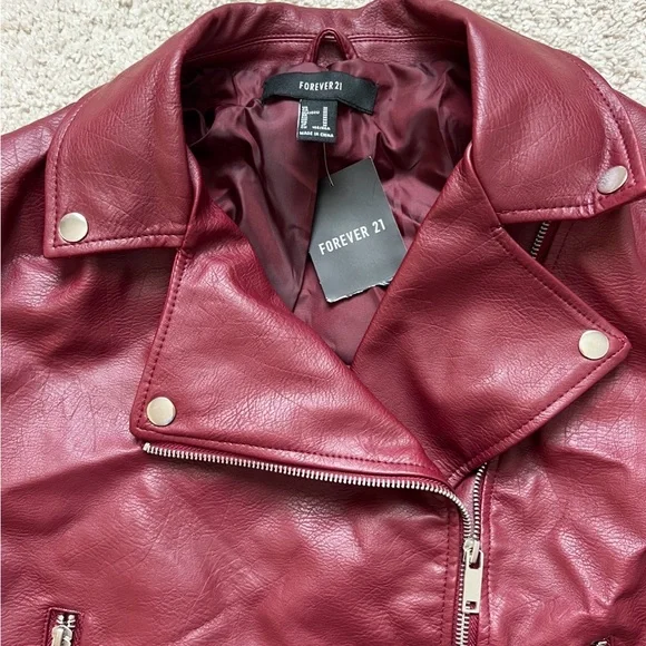 Forever 21 Burgundy Faux Leather Moto Jacket Women’s Size M NWT - Picture 5 of 10